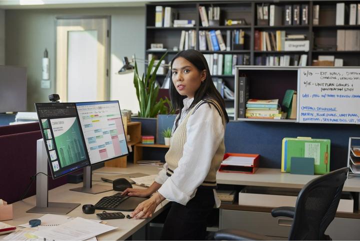 Actual product image HP S7 Pro 724pn (1920 x 1200 pixels, 24")