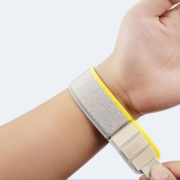 Actual product image Dux Ducis Sports Strap (44 mm, 45 mm, 42 mm, 49 mm, Nylon, Apple Watch Series 4, Apple Watch Series 5, Apple Watch Series 6, Apple Watch Series 7, Apple Watch Series 8, Apple Watch Series 9, Apple Watch SE, Apple Watch Ultra 2, Apple Watch Ultra, Apple Watch Series 2, Apple Watch Series 3, Apple Watch Series 1)