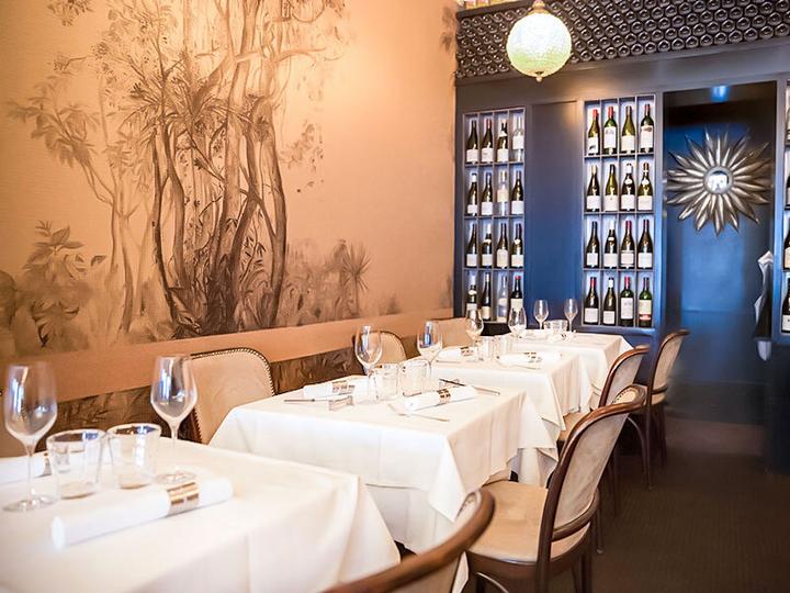 Image du produit Smartbox Séjour gastronomique à Paris en hôtel 3* ou 4* avec souper (2 pers.)