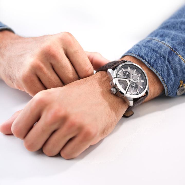 Image du produit Police Underlined (Montre analogique, 46 mm)