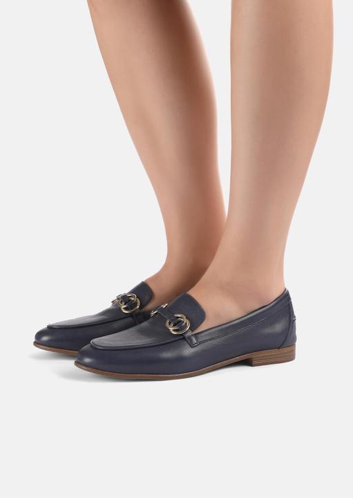 Actual product image Inuovo With this stylish and classic slip-on shoe from you will always be in style on important occasions. (36)