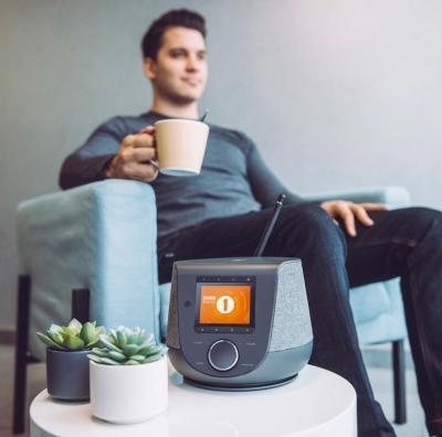 Produktbild Hama DIR3200SBT (FM, DAB+, Bluetooth)