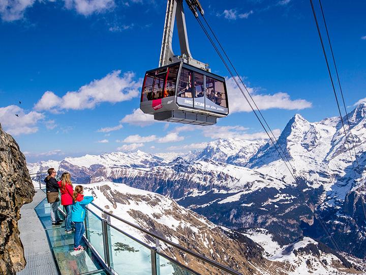 Produktbild Smartbox Brunch für 1 James Bond Fan im Panoramarestaurant Piz Gloria (1 Pers.)
