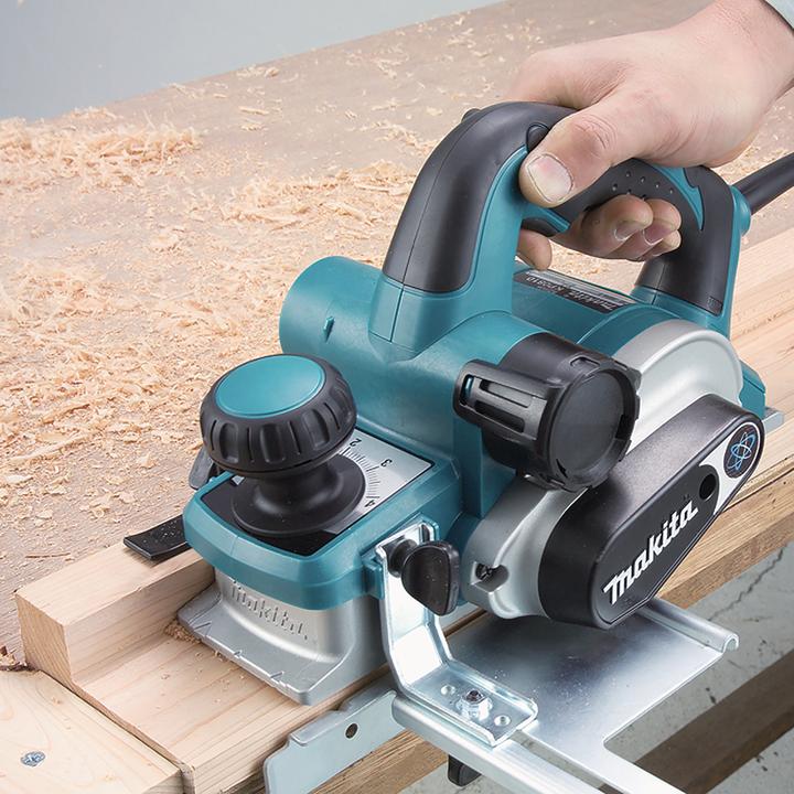 Produktbild Makita Oblius 1050W 82mm KP0810C