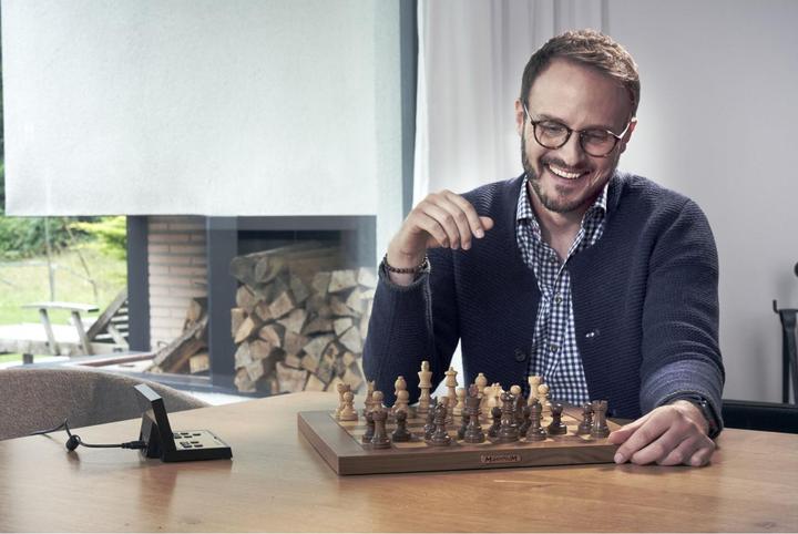 Image du produit Millennium Ordinateur d'échecs exclusif à Genius