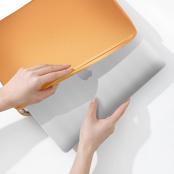 Actual product image Incase Dots Case (13", Universal)