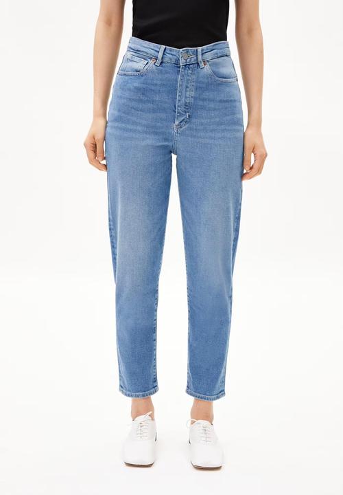 Actual product image Armedangels Mom Fit (W32/L32)