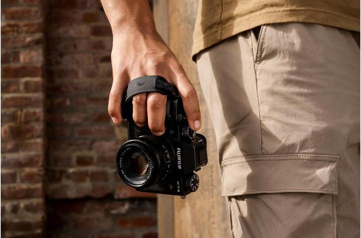 Actual product image Peak Design Micro Clutch L-Plate (Wrist strap)