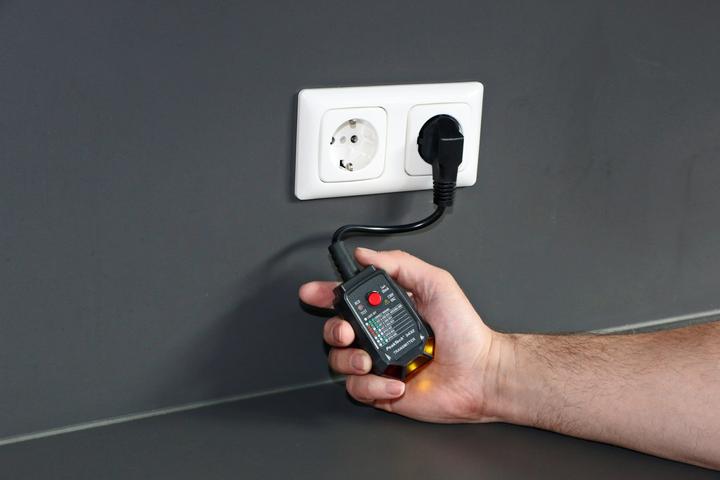 Actual product image Peaktech P 3432 Line locator / circuit detector