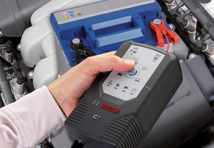 Image du produit Bosch Automotive C7 (12V, 24V, 7 A)