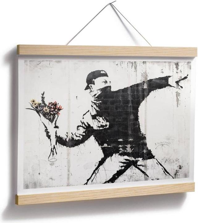 Produktbild Trenddeko Poster Banksy – Der Blumenwerfer 100 x 80 cm, Papier (7 x 7.5 x 98 cm)