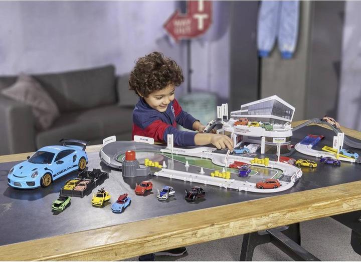 Produktbild Majorette Porsche Exprerience Center mit Fahrzeugen