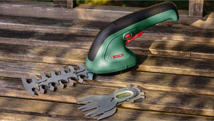 Actual product image Bosch Home & Garden EasyShear (Cordless hedgecutters)