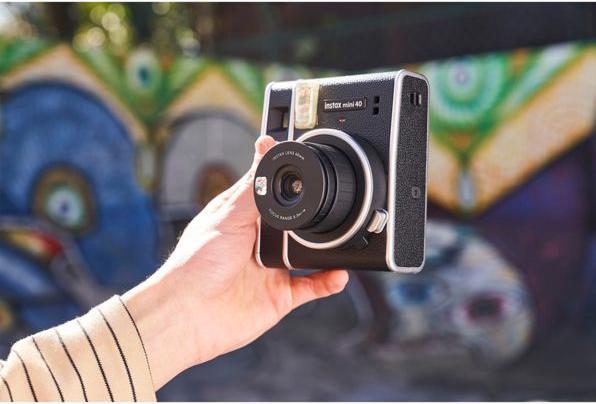 Actual product image Fujifilm Instax Mini 40
