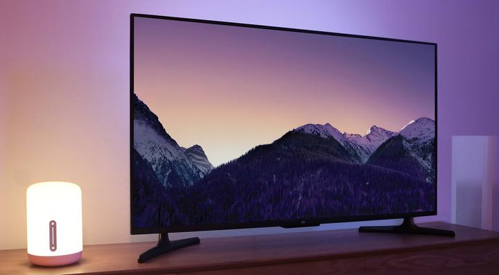 Actual product image Xiaomi Mi Bedside Lamp 2 (400 lm)