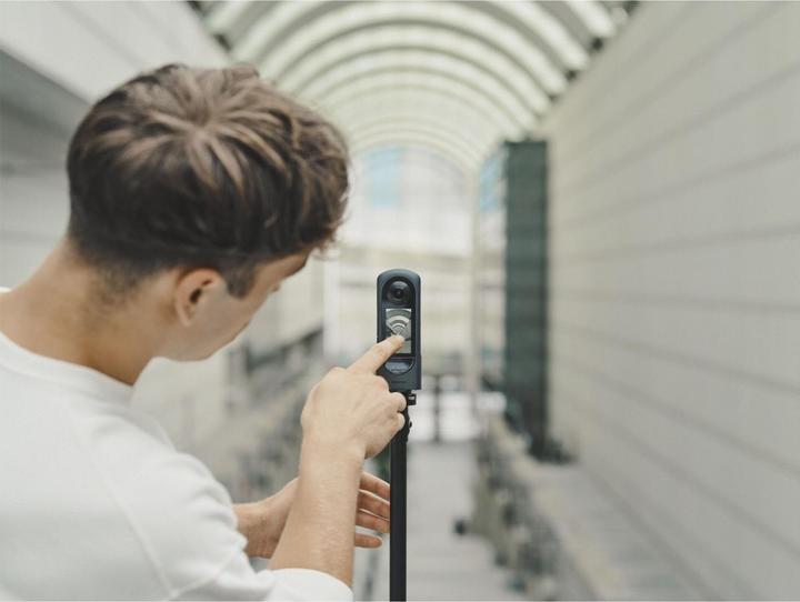 Produktbild RICOH Theta X 2023 (30p, Bluetooth, WLAN)
