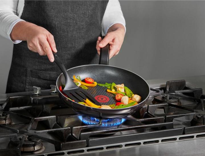 Actual product image Tefal Resist (20 cm, Frying pan, Aluminium)