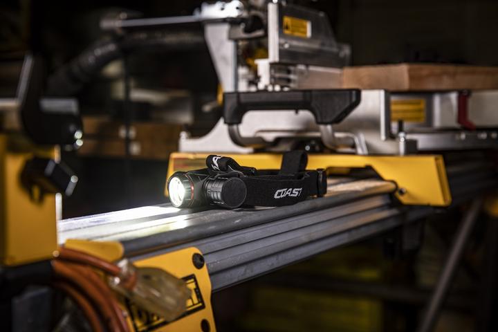 Actual product image Coast XPH34R rechargeable headlamp 2075 lumens (2075 lm)