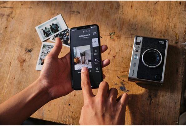 Actual product image Fujifilm Instax Mini Evo (type c)