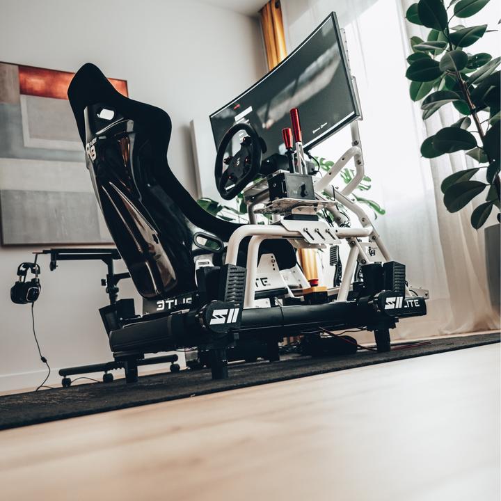 Actual product image Oplite Cockpit R8 Fury