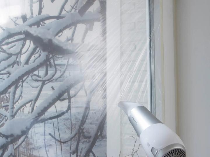 Produktbild tesa tesamoll THERMO Isolierfolie zur Wärmedämmung an Fenstern (1500 mm)