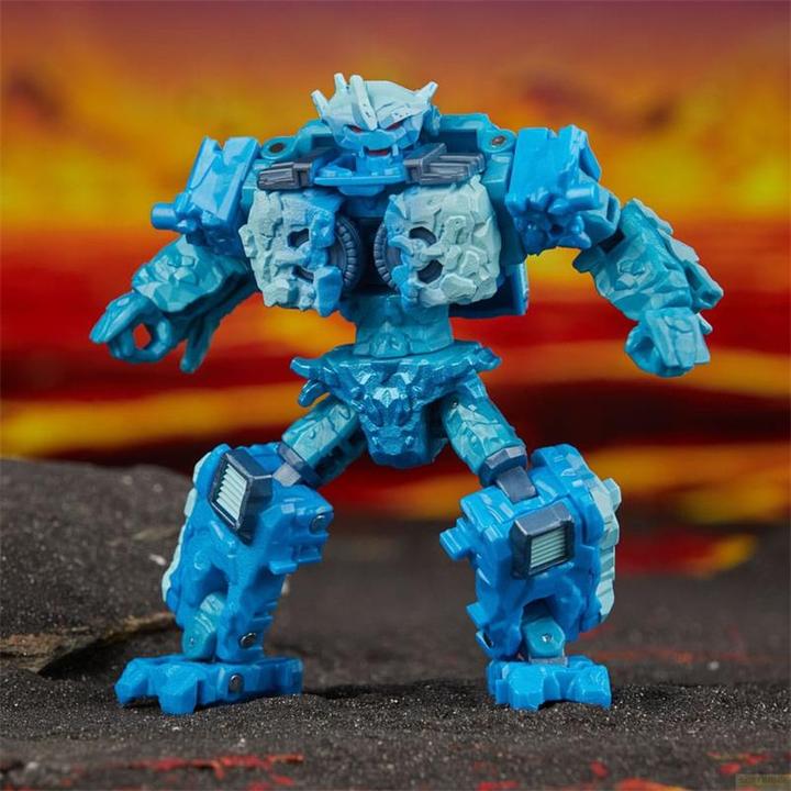 Actual product image Hasbro Transformers Generations Legacy United Leader Class action figure Star Raider Thundertron 18 cm