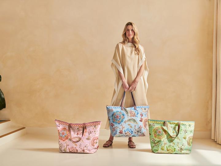 Actual product image PIP Studio Tilda Tragetasche large Hakuna grün 66x20x44cm