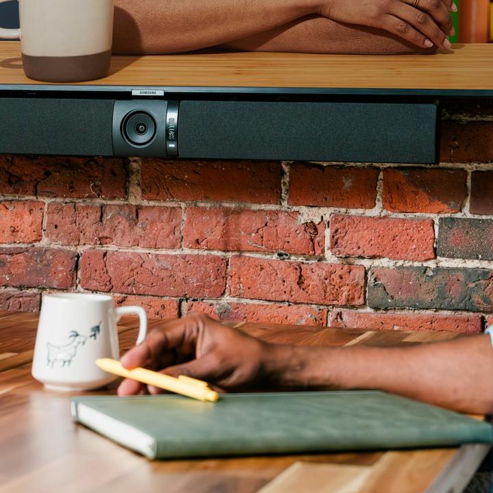 Produktbild OWL Meeting 4+ und Bar Bundle – Intelligentes 360-Grad-4K-Videokonferenz-Bundle mit mehreren Kam
