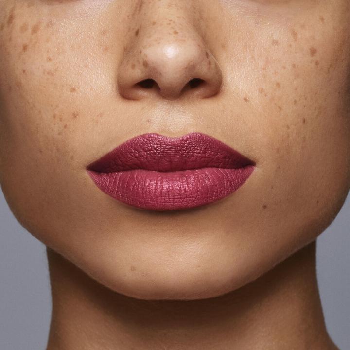 Actual product image Shiseido Lip Liner (11 Plum)