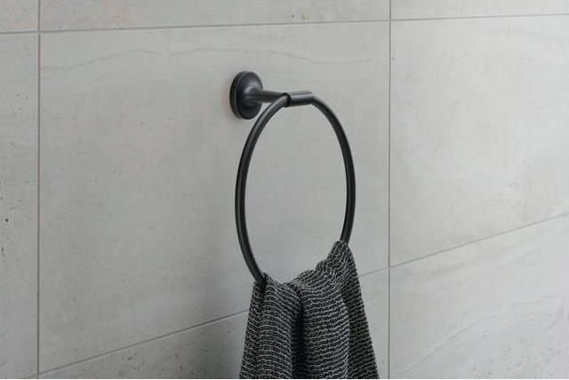 Produktbild Duravit Handtuchring Starck T schwarz matt