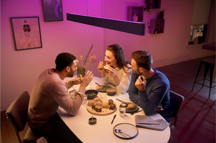 Produktbild Philips Hue Ensis (4750 lm)