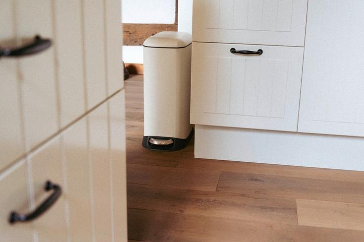 Image du produit Wenko Poubelle à pédale Design Easy-Close (20 l)