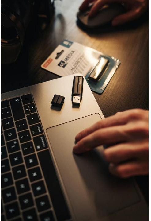Produktbild MyMedia USB 2.0 Stick 16GB MyUSB Drive (16 GB, USB 2.0)