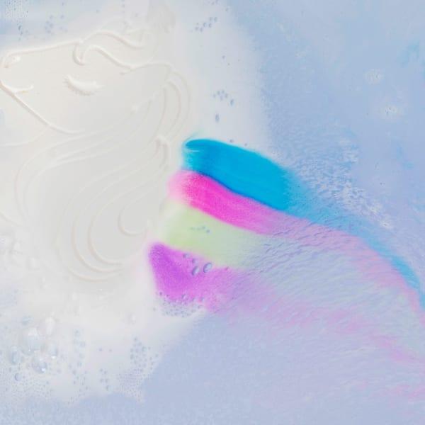 Actual product image dm SauBär Children's bath additive rainbow bath fizzer unicorn (Bath bombs)