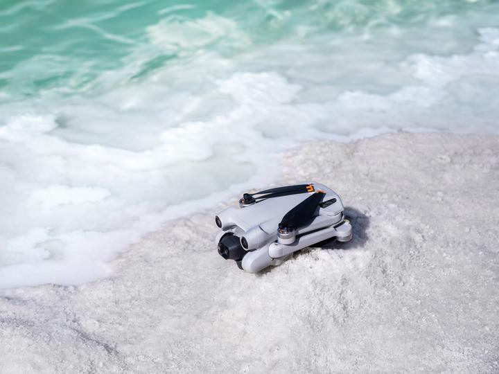 Image du produit DJI Mini 3 Pro avec télécommande (34 min, 249 g, 48 Mpx)