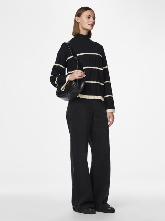 Actual product image Pieces PCHILJA Knitted Sweater (M)