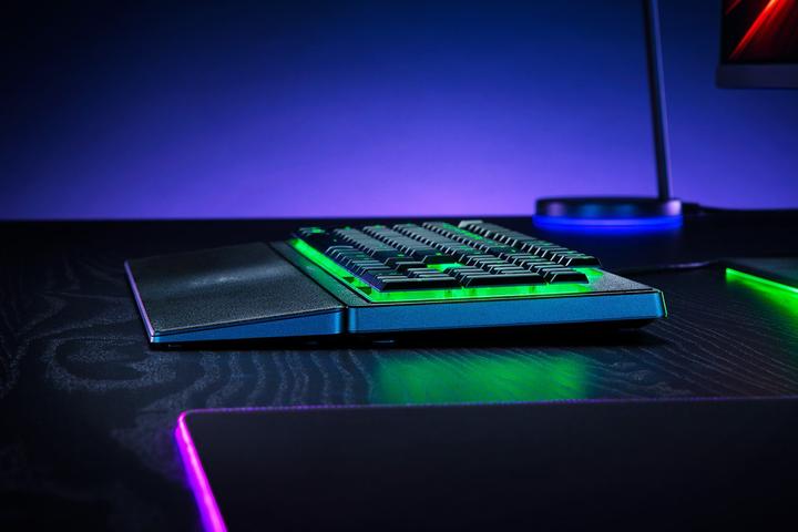 Actual product image Razer Ornata V3 X (CH, Cable)