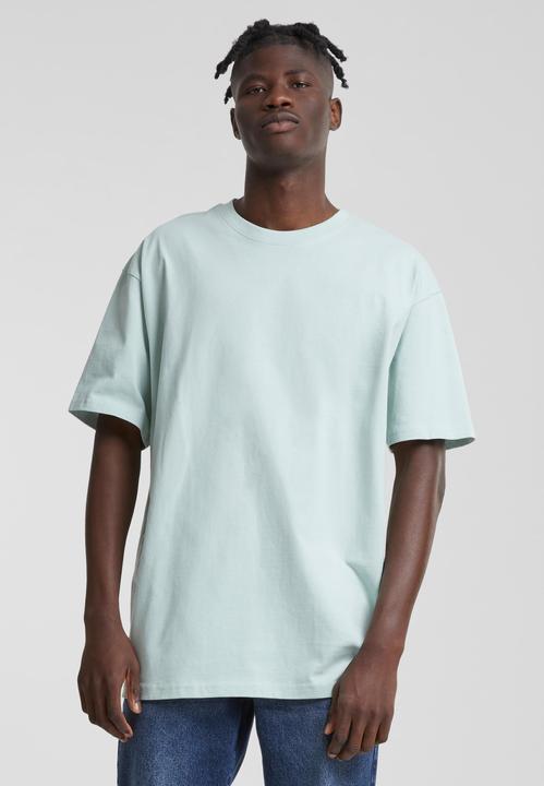 Actual product image Urban Classics Heavy Oversized Tee - 1560 (M)