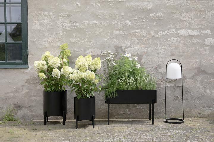 Actual product image Eva Solo - Simply Grow Planter - Black - 53x80x33 cm (53 cm)