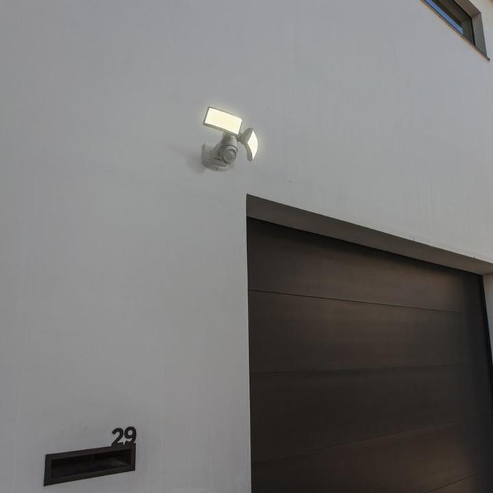 Immagine prodotto Lutec Faretto LED per esterni Rilevatore di movimento Arc (1200 lm)