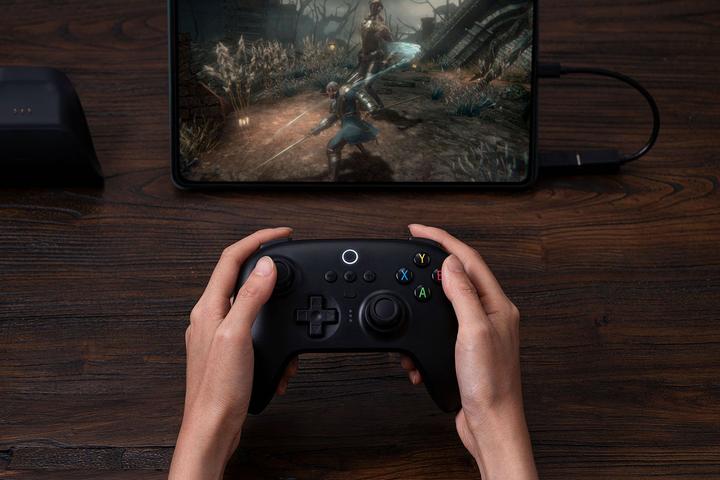 Produktbild 8bitdo Ultimate 2.4G (Android, PC, iOS)