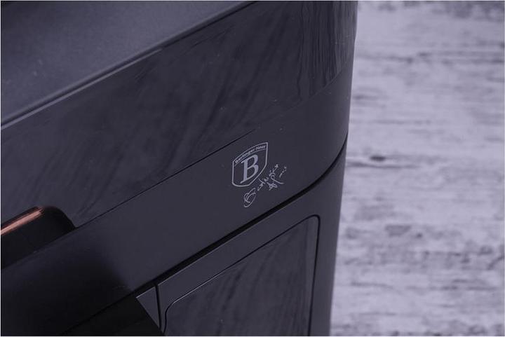 Actual product image BerlingerHaus BH9446 Air fryer, 6,3L, visible window Black Rose CollectionMona