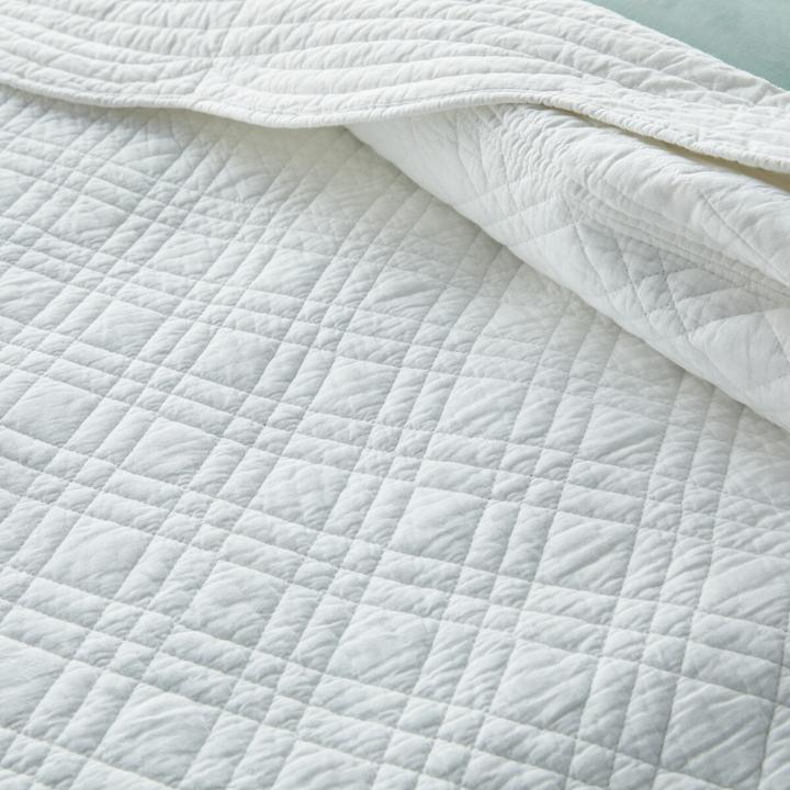 Actual product image La Redoute Interieurs Scenario Boutis (250 x 250 cm)