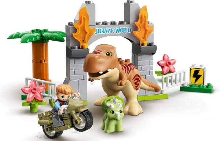 Immagine prodotto LEGO Eruzione del T. Rex e del Triceratops (10939)