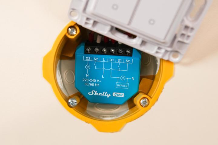 Actual product image Shelly 2L Gen3 (Switch actuator)
