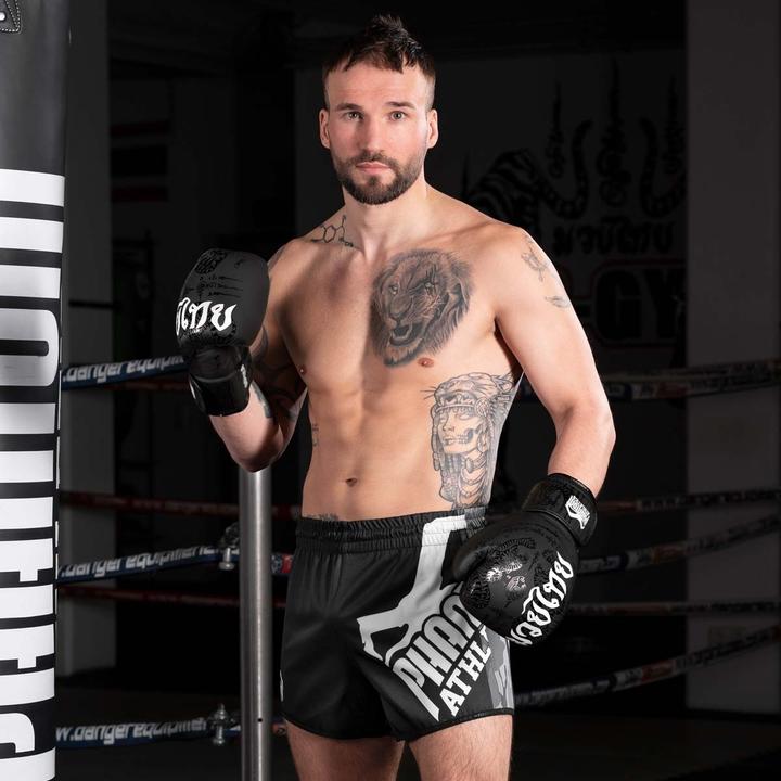 Actual product image Phantom Athletics Muay Thai (16 OZ, One size)