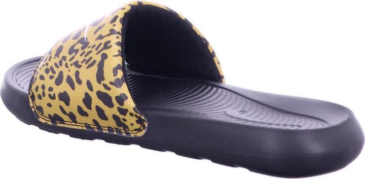 Actual product image Nike VICTORI ONE WOMEN "S PRINT CHUTNEY/WHITE-BLACK Size: 5 (35.5)