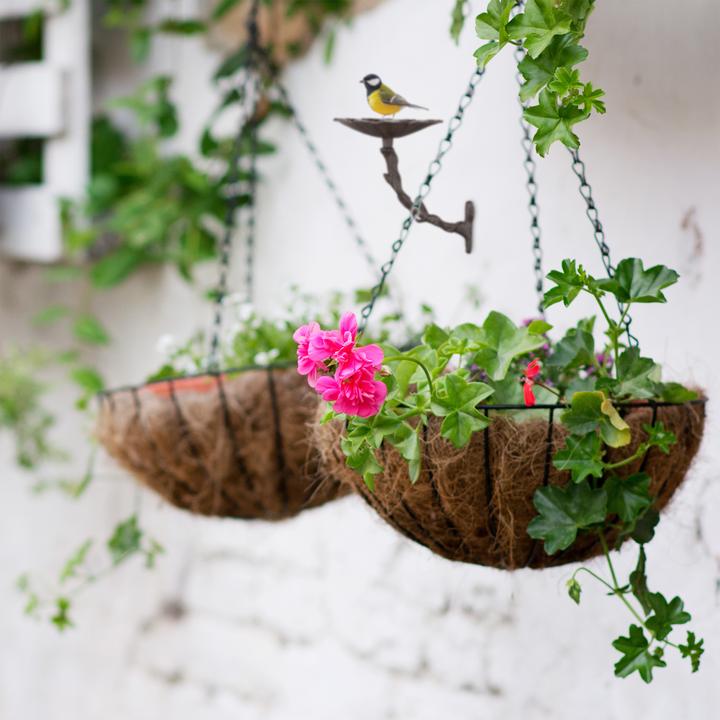 Actual product image Relaxdays Cast Iron Petal Bird Font