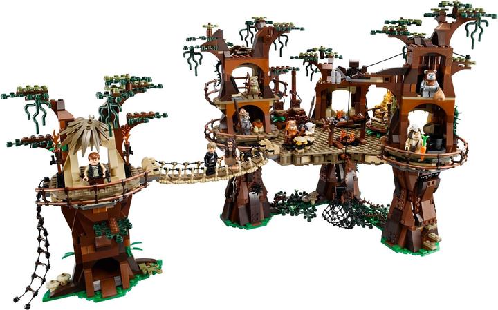Actual product image LEGO Ewok Village (10236, LEGO Star Wars, LEGO Rare Sets)