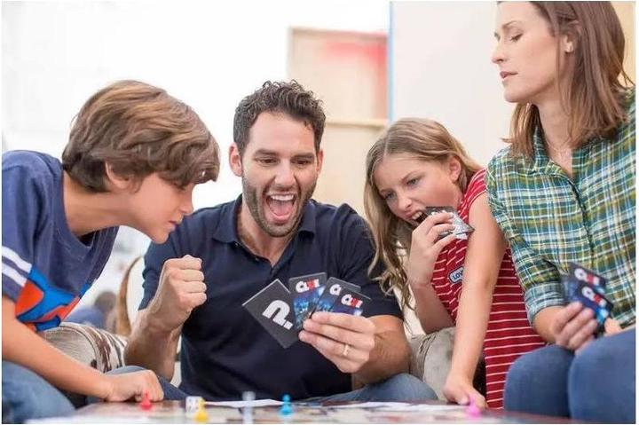Produktbild Hasbro Gaming Cluedo (Deutsch)